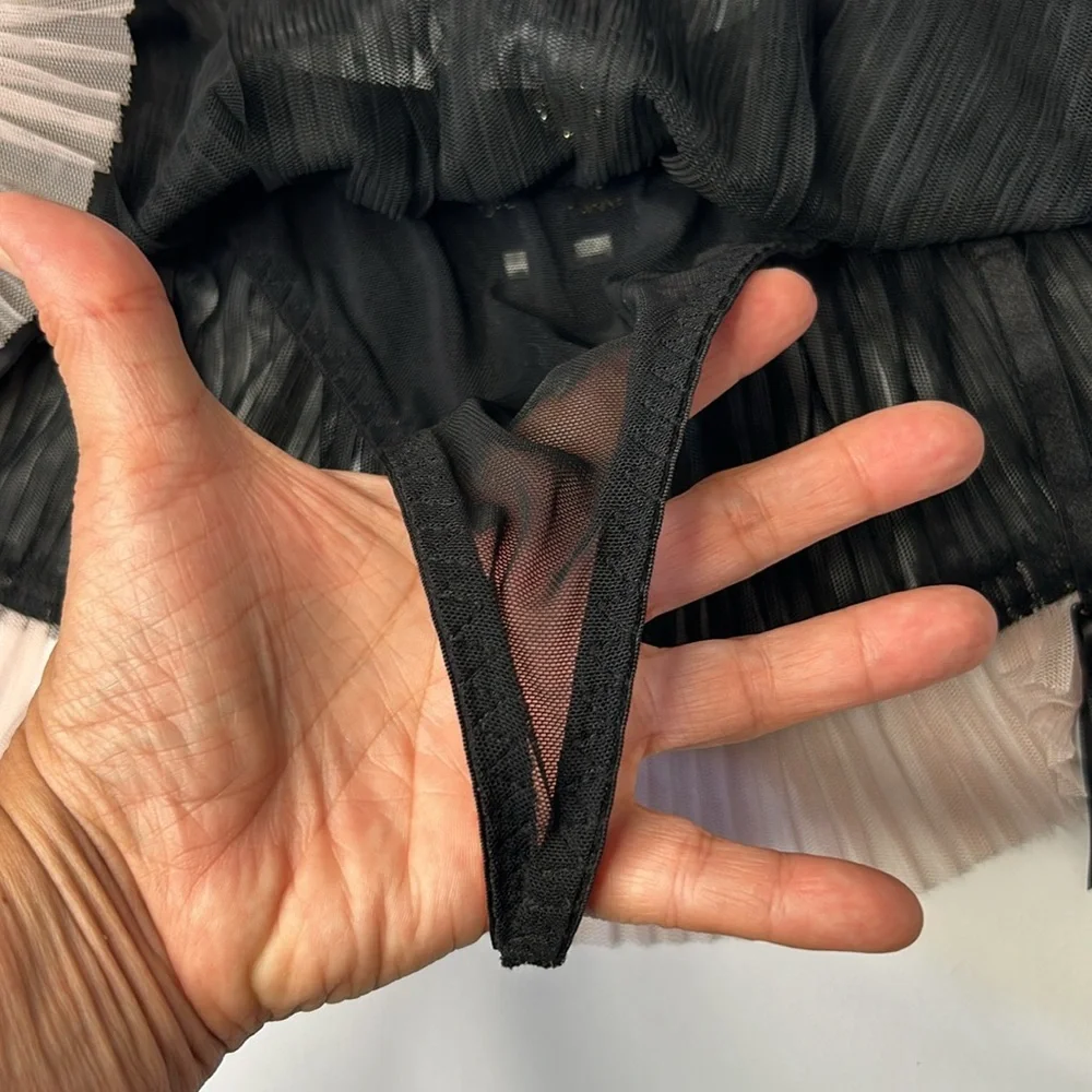 Seductivewear by Cinema Sheer Tulle Pleated Mini Skirt with Garters & Thong Sz M - Picture 8 of 11